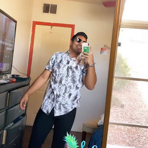 Meet your Posher, Aaron